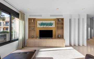 Property slide 18