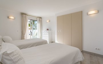 Property slide 23