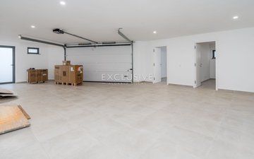 Property slide 22