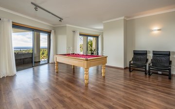 Property slide 20