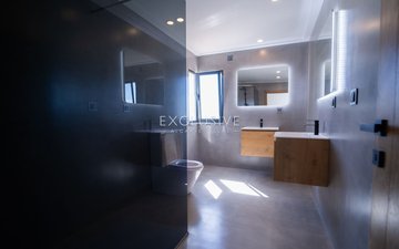 Property slide 22