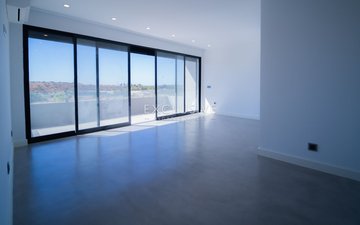 Property slide 21