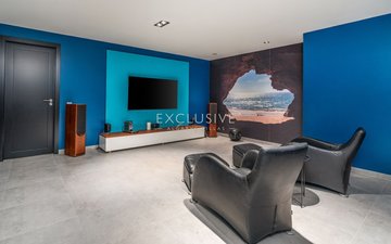 Property slide 24