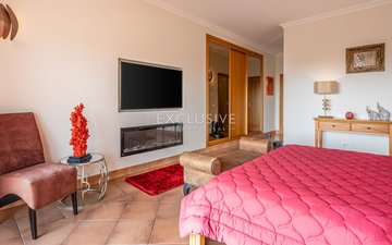 Property slide 40