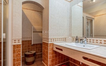 Property slide 14