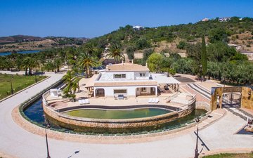 Property slide 20