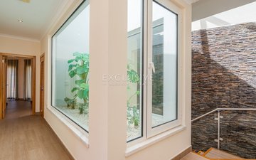 Property slide 10