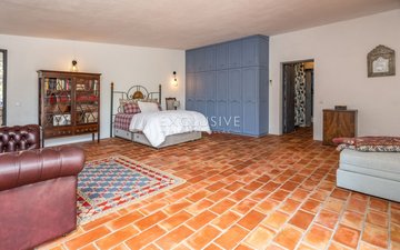 Property slide 30