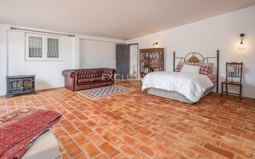 Property slide 29