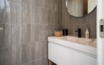 Property slide 20