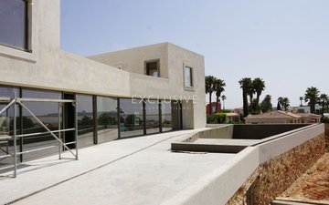 Property slide 22