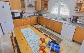 Property slide 10