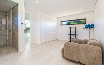 Property slide 32