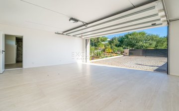Property slide 34