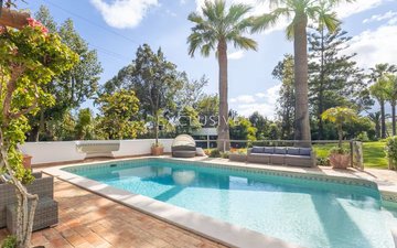 Property slide 25