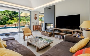 Property slide 11