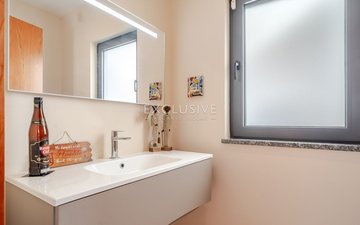 Property slide 20