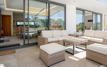 Property slide 17