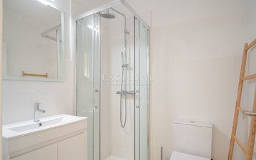 Property slide 22