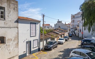 Property slide 10