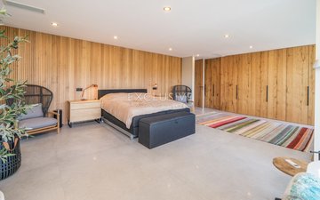Property slide 19