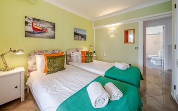 Property slide 35
