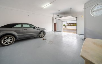 Property slide 40