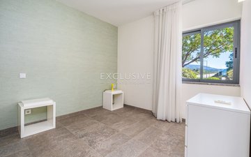 Property slide 22