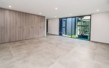 Property slide 22