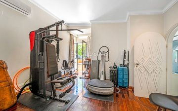 Property slide 25