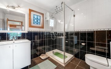 Property slide 18