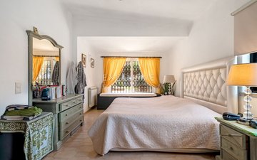 Property slide 15