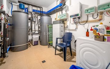 Property slide 43