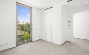 Property slide 23
