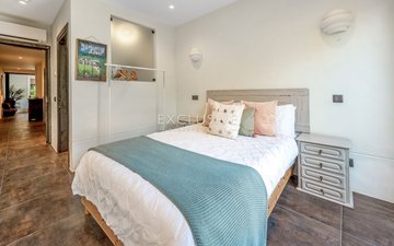 Property slide 22