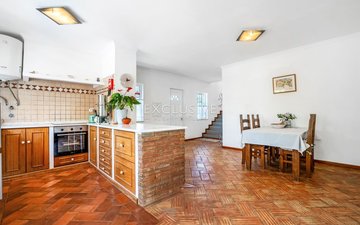 Property slide 28