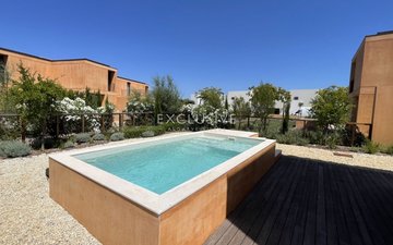 Property slide 19