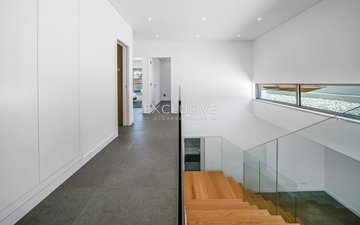 Property slide 32