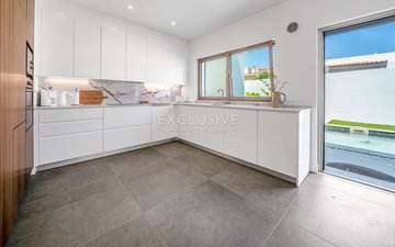Property slide 22