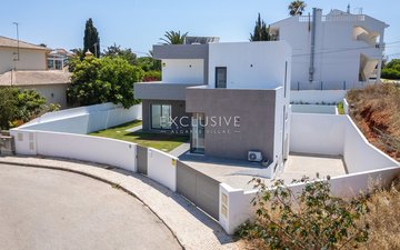 Property slide 32