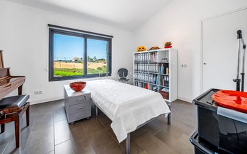 Property slide 27