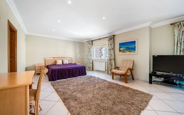 Property slide 14