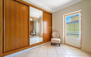 Property slide 18