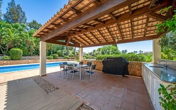 Property slide 40