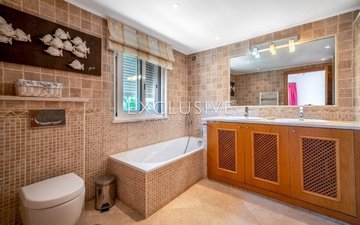 Property slide 35