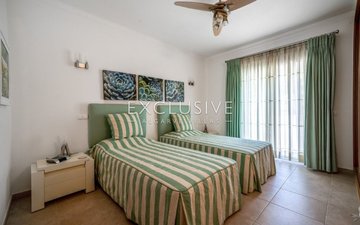 Property slide 18