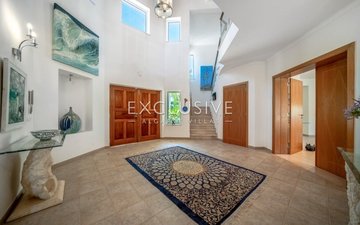 Property slide 14