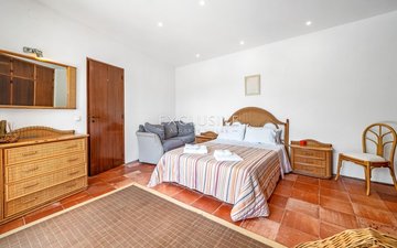 Property slide 14