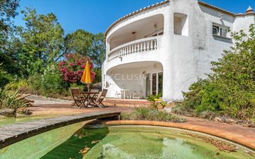 Property slide 19