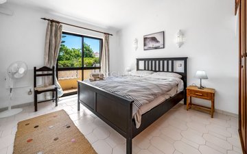 Property slide 44